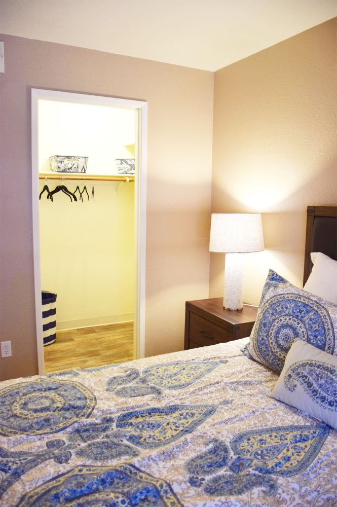  Rent an apartment today and make this Bedroom and bathroom 6 your new apartment home.